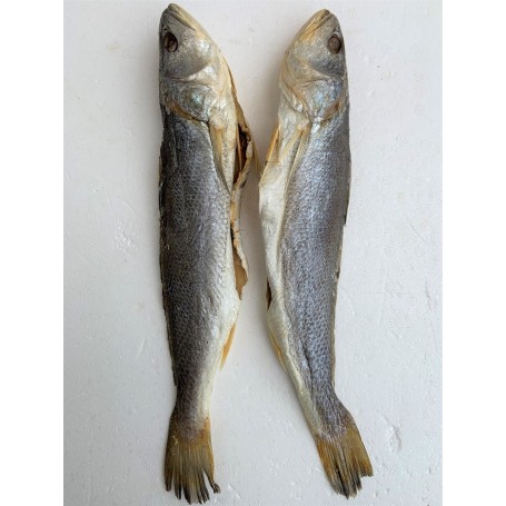 中國生曬實肉牙或鹹魚/磅
